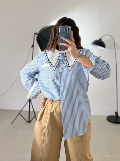 CAMICIA CON COLLO PARTICOLARE