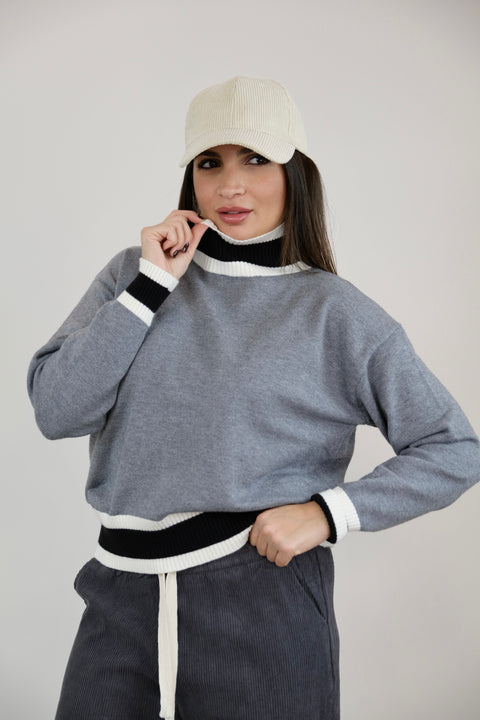 PULLOVER MEZZO COLLO CON RIGHE GRIGIO