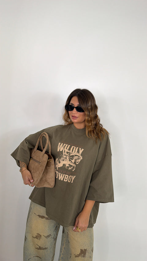 T-SHIRT OVER WILD