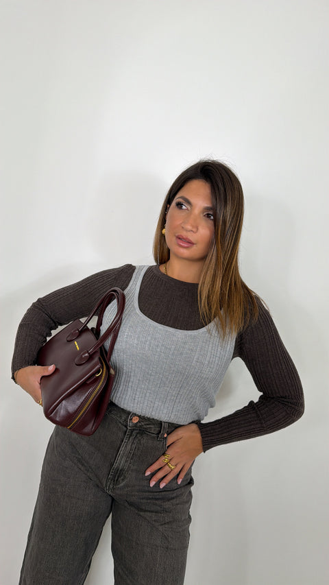 PULLOVER CON EFFETTO CANOTTA CUCITA MARRONE