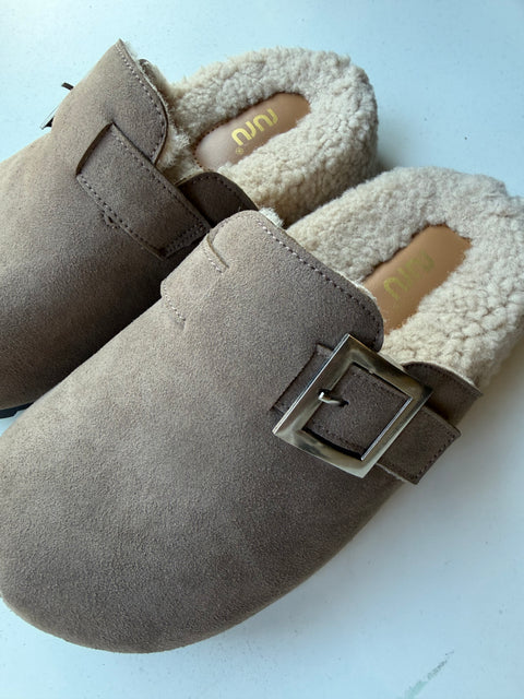SABOT CON FIBBIA