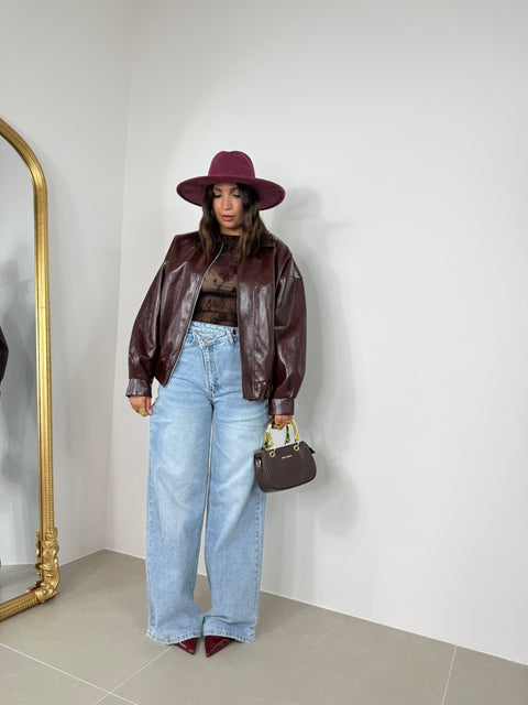 JEANS CON ABBOTTONATURA TRASVERSALE 3390