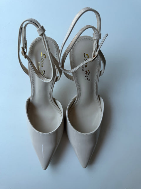 SLINGBACK IN VERNICE BURRO