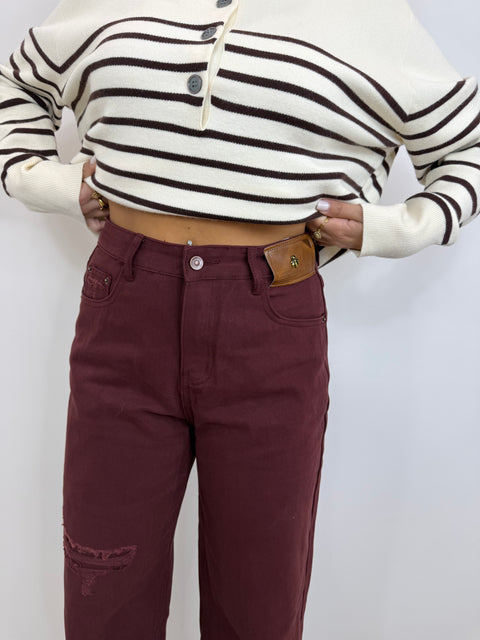 JEANS CON TARGHETTA BORDEAUX