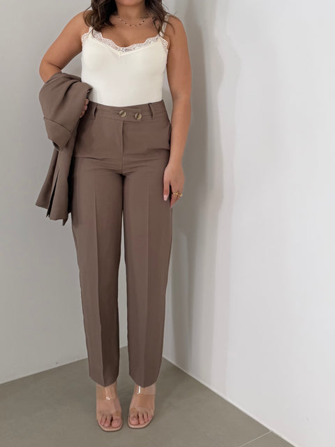PANTALONE DUE BOTTONI AKUMAL FANGO