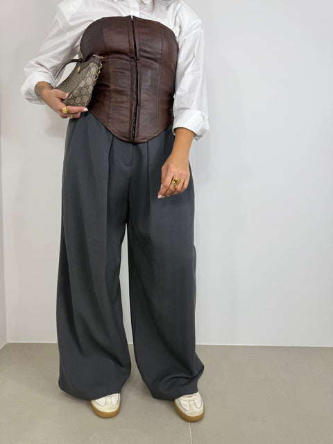 PANTALONE CON PINCES GRIGIO