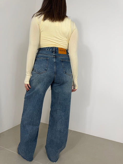 JEANS BALLOON CON STRAPPI