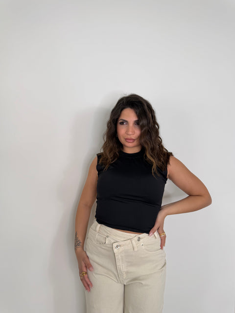 MAGLIA SCOLLO SUL RETRO NERA