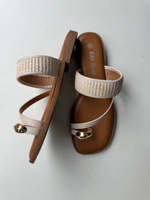 INFRADITO CON DETTAGLI ORO BEIGE