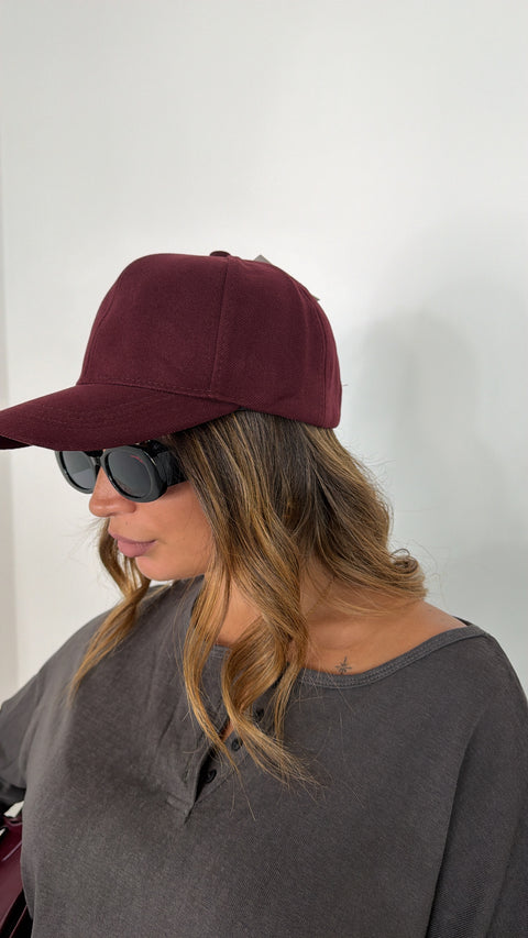 BERRETTO IN ECO CAMOSCIO BORDEAUX