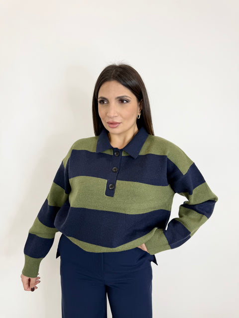 PULLOVER CON BOTTONI A RIGHE